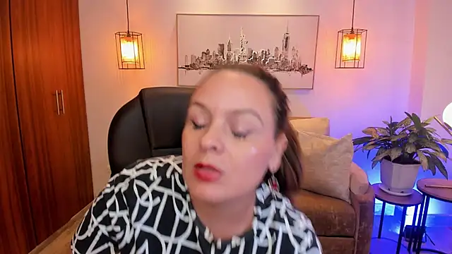 Aida_adams