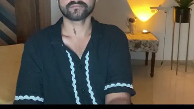 Mr_Ajnabee