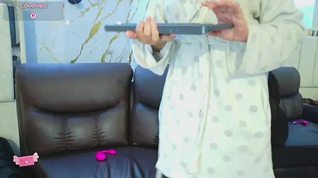 Chloe16_