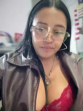 Outdoors-Mia_Khalifa