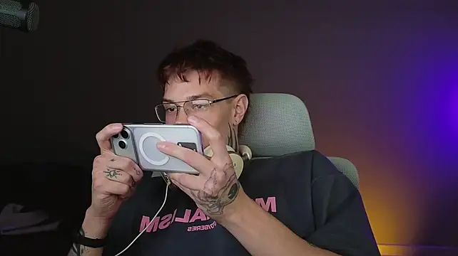 DENIS_HERE on Stripchat