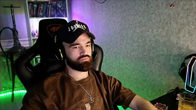 _Serious_Man on Stripchat
