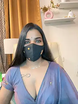 its_ur_flora live cam on StripChat