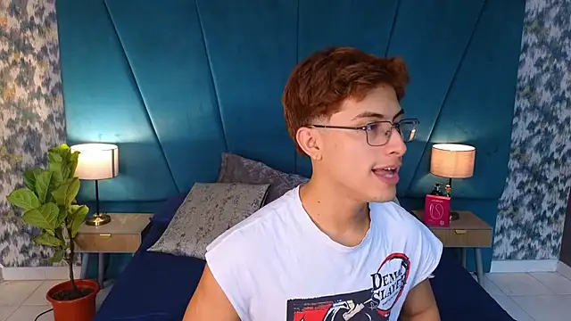 Aaron_Eze live cam on StripChat