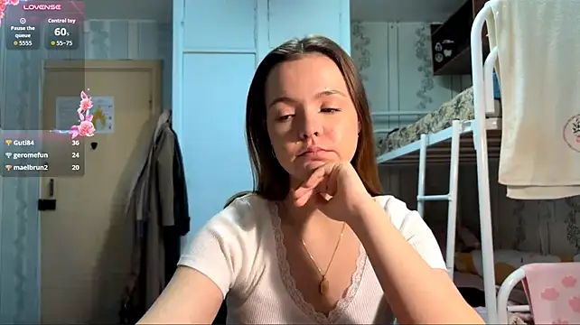 AmmyHolly live cam on StripChat