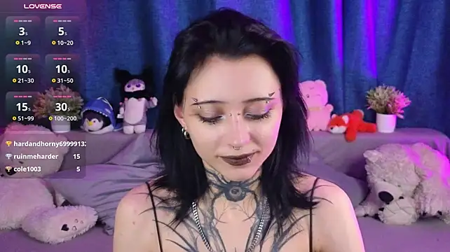 Neya_Lettee live cam on StripChat