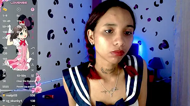 ivory_aiko live cam on StripChat
