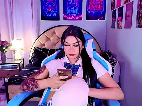 SexxyTsLoverr webcam