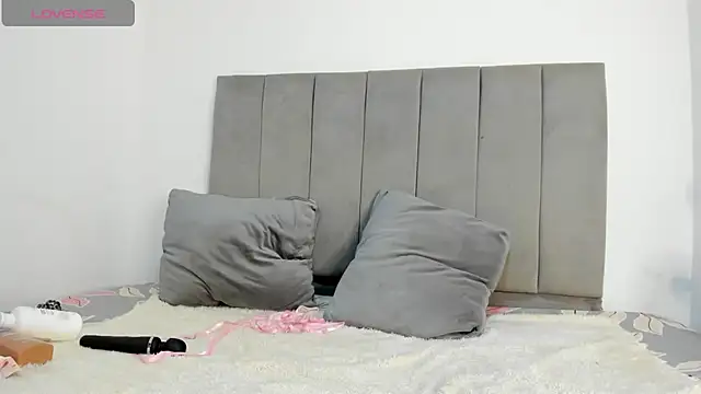 Ebony_danik