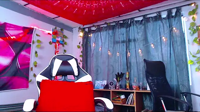atenasairce live cam on StripChat