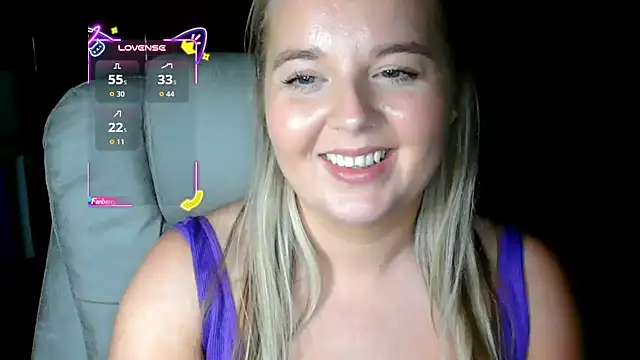 Jessica69G live cam on StripChat