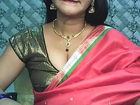 tara-gupta1 live cam on StripChat