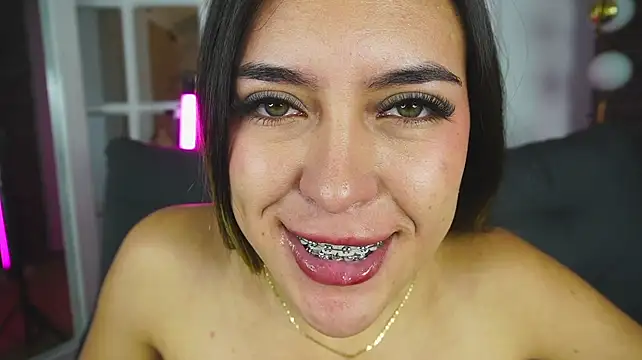 foxy_zoe live cam on StripChat