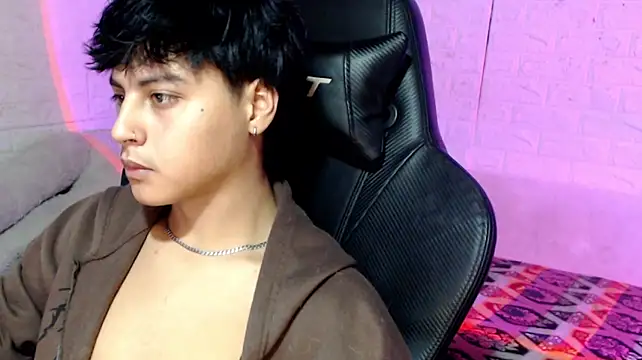 Hans_brown75 live cam on StripChat