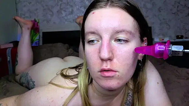 Baiambel_Mi live cam on StripChat