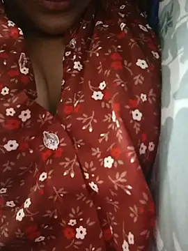 C-u-t-e-Sh-a-r-ma_Ji live cam on StripChat
