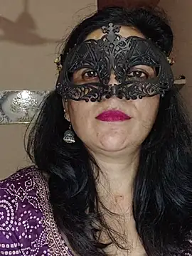 BhabhiPooja69 live cam on StripChat
