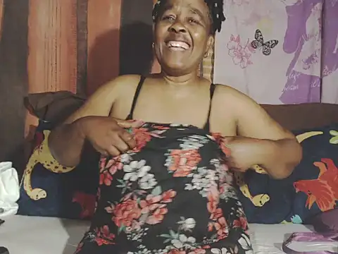 Ebonyboobsmilk