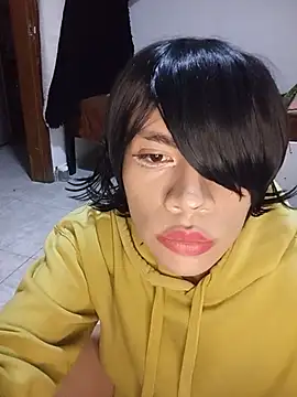 NekoboiPetiole live cam on StripChat