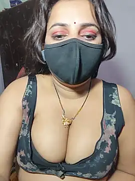 sweety-girll live cam on StripChat