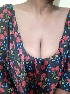 Princess_Zoyaa live cam on StripChat