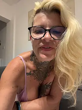Solara_Vee webcam