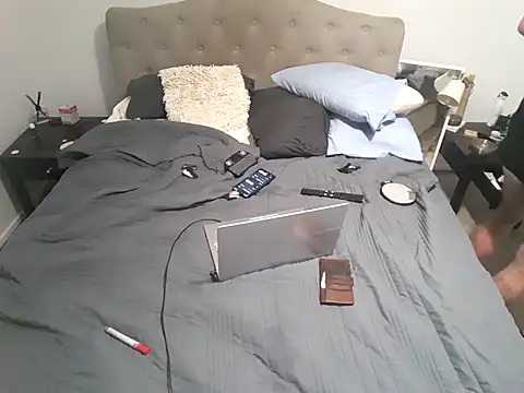 Handsolo_porn live cam on StripChat