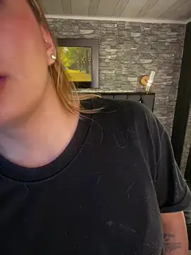 _luisaa_sweet live cam on StripChat