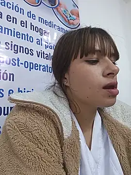 MEGAN--11 live cam on StripChat