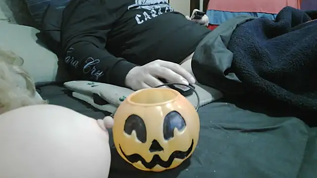 messi_syssy live cam on StripChat
