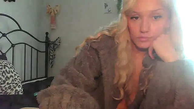 kaci_brooke