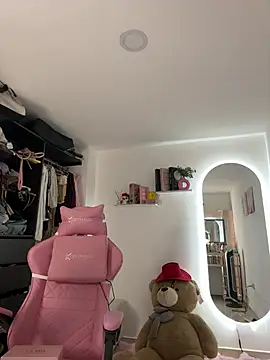 Jenn_Layton webcam