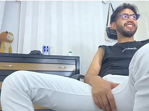 thomass1018 webcam