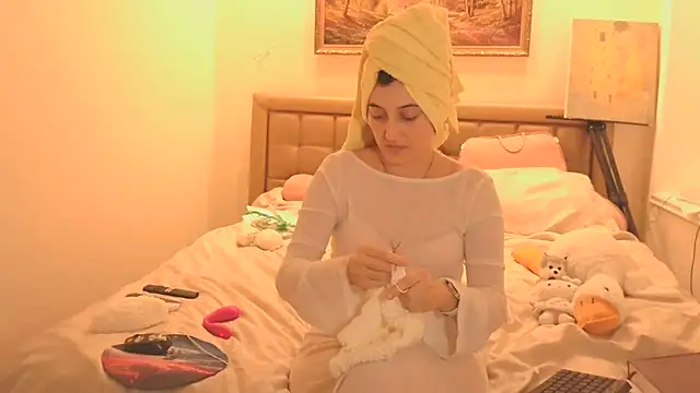 Iren live cam on StripChat