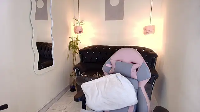 Imagen del stream de angelbluemilf en Stripchat