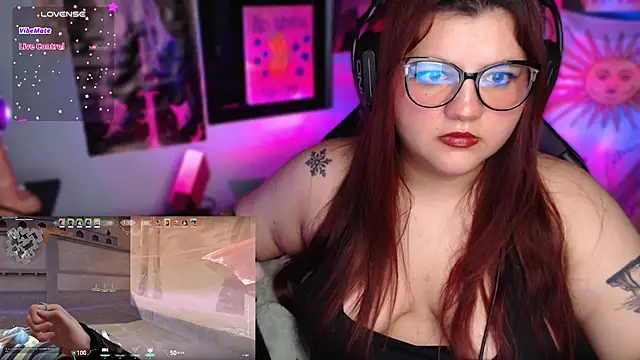Annee23 live cam on StripChat
