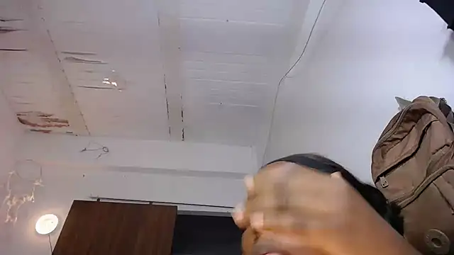 yselahot live cam on StripChat