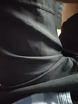 Ashkr022 live cam on StripChat