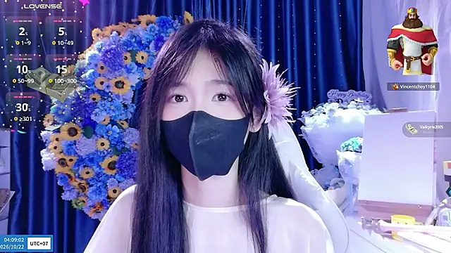 Your-Sunshinee live cam on StripChat