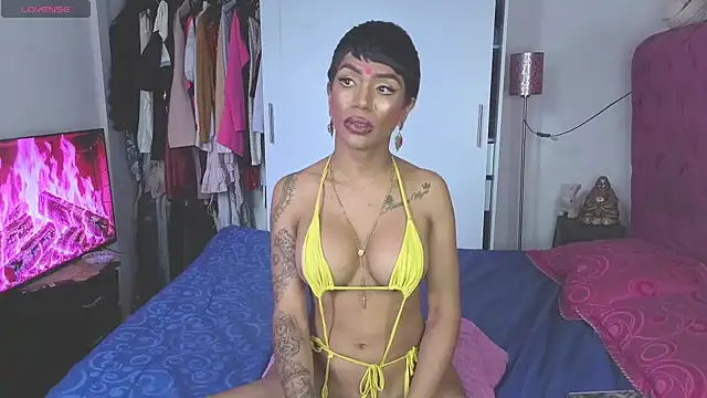 Queen_Morena on Stripchat