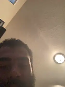 thehairyape live cam on StripChat
