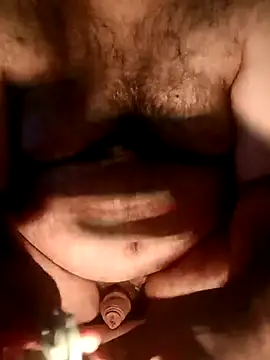 big__bearrr live cam on StripChat