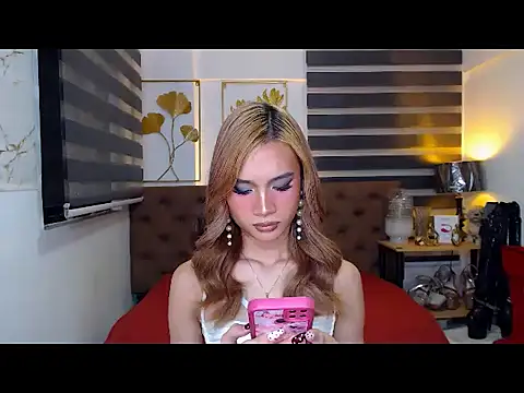JuicyCockThea live cam on StripChat