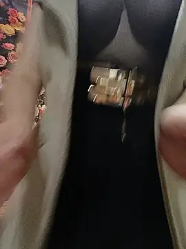 katy__a (F young) - Drooling at breasts and licking nipples
