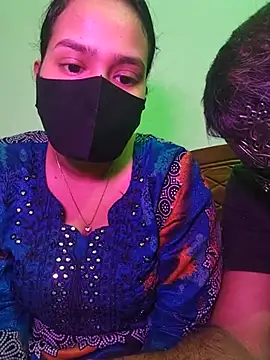 TANISHA-2026 live cam on StripChat