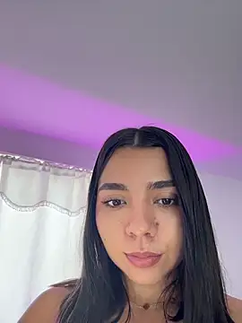 isabella_vega1 live cam on StripChat