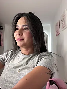 Jenn_Layton webcam