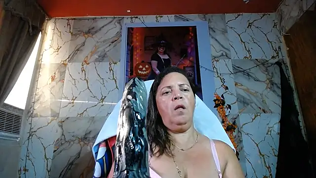 alina_maturehot
