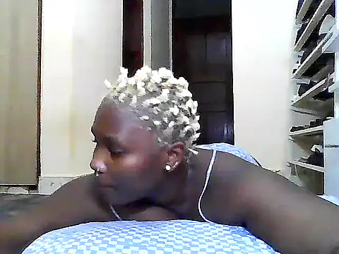 SexyKimberly23 live cam on StripChat
