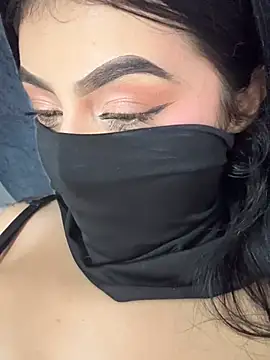 zharaaa18 webcam